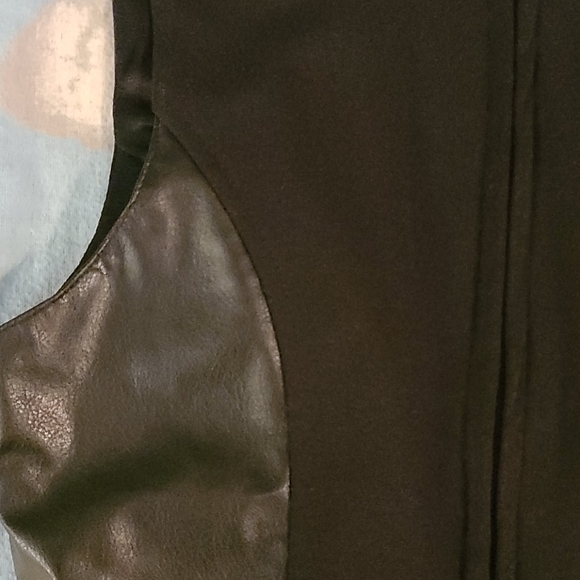 Faux leather top - Picture 3 of 4